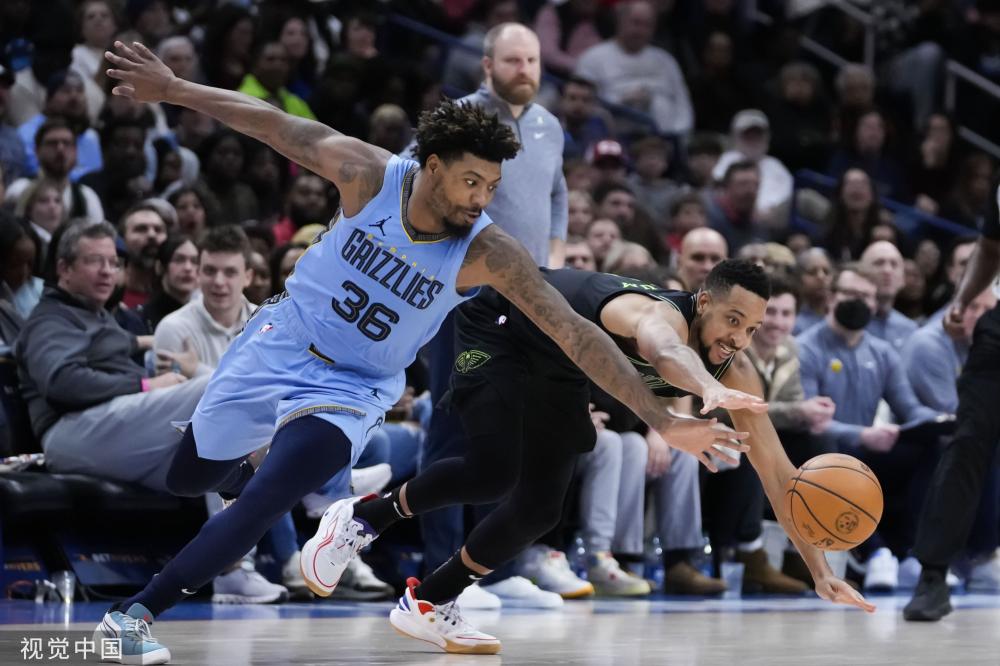 手和更严峻 手和更严峻